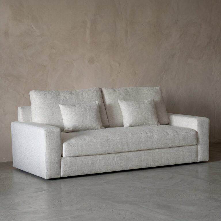 YorraSofa1_103_c1eaa76d-221d-4934-ada7-a852cd25347e